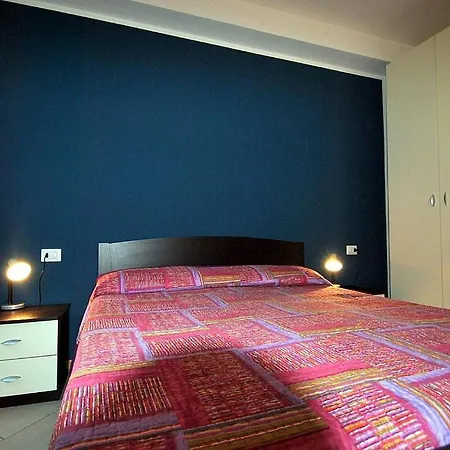 Piazzo Sleeps 4 Pool Wifi Apartment *