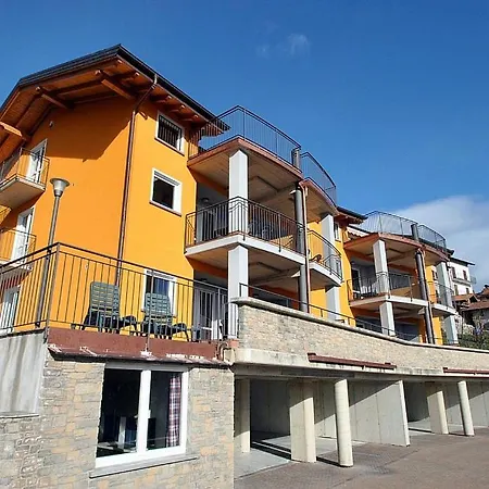 Apartment Piazzo Sleeps 4 Pool Wifi Vercana