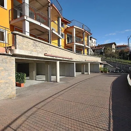 Piazzo Sleeps 4 Pool Wifi Apartment Vercana